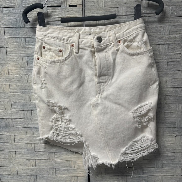GRLFRND Rhoda White Denim Ripped Distressed Mini Skirt Womens 24 - Picture 2 of 6